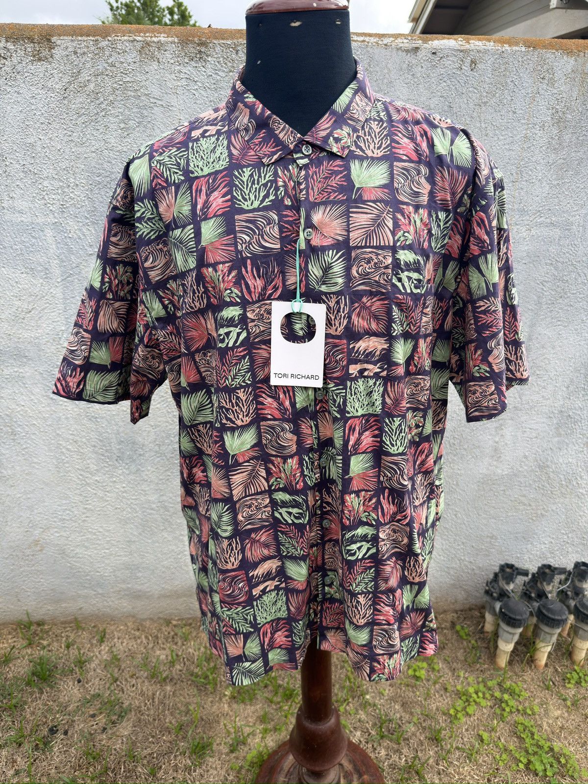 New Tori Richard Men's 2XL Assemblage Shirt Multicolored