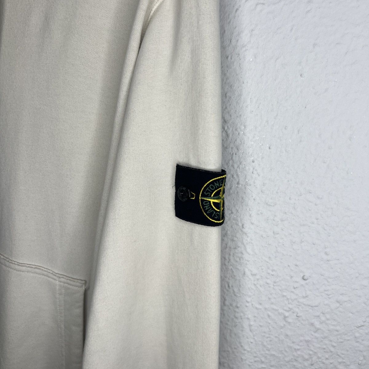 Stone Island Stone Island Hoodie Sweatshirt Hooded Beige Badge Logo Size US XL / EU 56 / 4 - 4 Thumbnail