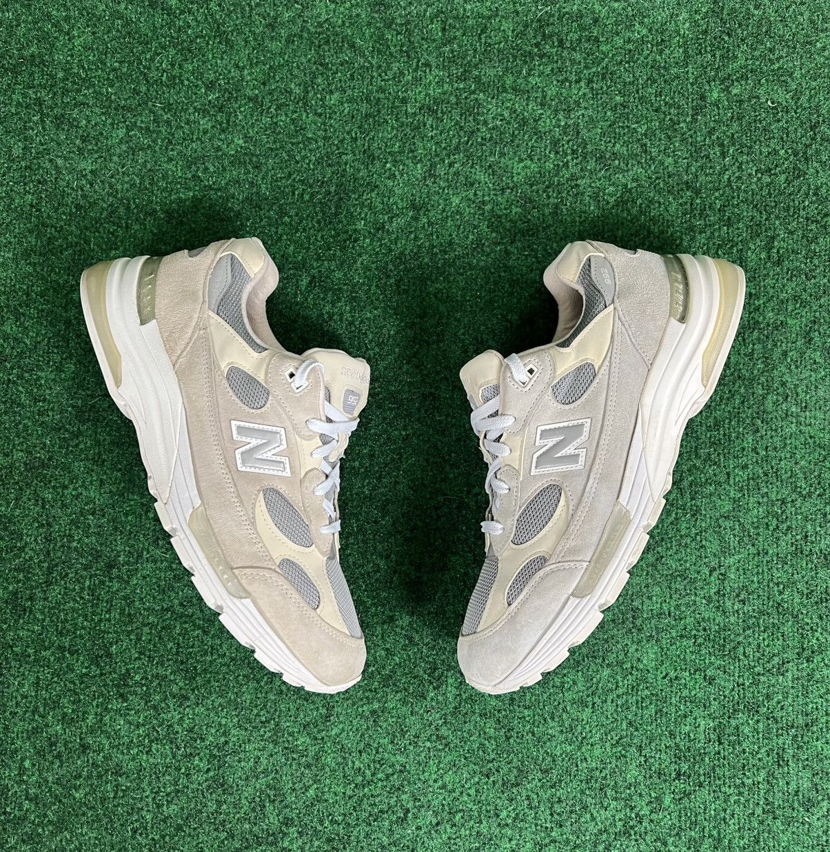 New Balance New Balance 992 Made in USA Nimbus Cloud White Size 12 Size US 12 / EU 45 - 1 Thumbnail