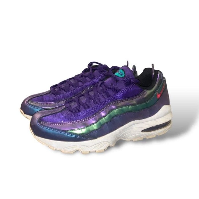Nike Nike AIR MAX 95 SE Court 6Y Metallic Purple Shoe AJ1899-500 Size US 8 / EU 41 - 1 Thumbnail