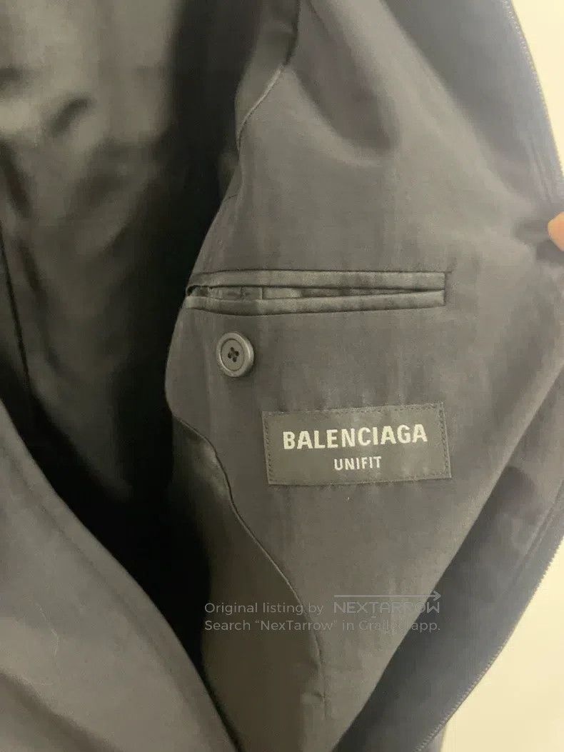 Balenciaga Balenciaga Embroidered Logo Shoulder Pad Zipper Jacket Size US S / EU 44-46 / 1 - 4 Thumbnail