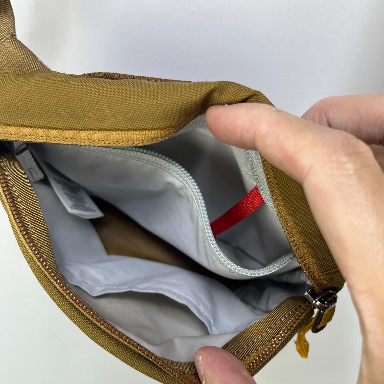 Arc'teryx Arc'teryx Mantis 1 Waist Pack Relic / Yellow Accent 1.5L Size ONE SIZE - 6 Thumbnail