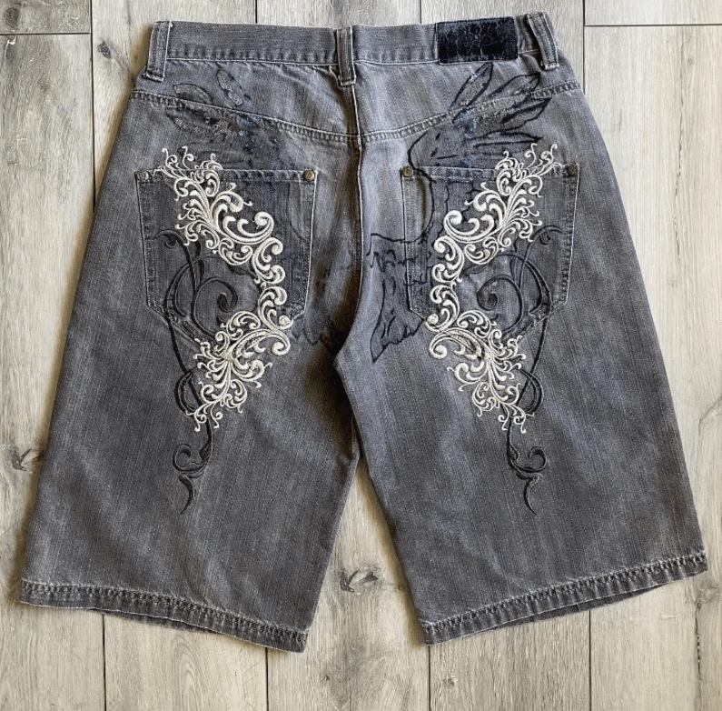 Japanese Brand Embroidery Baggy Denim Short Size US 32 / EU 48 - 1 Thumbnail