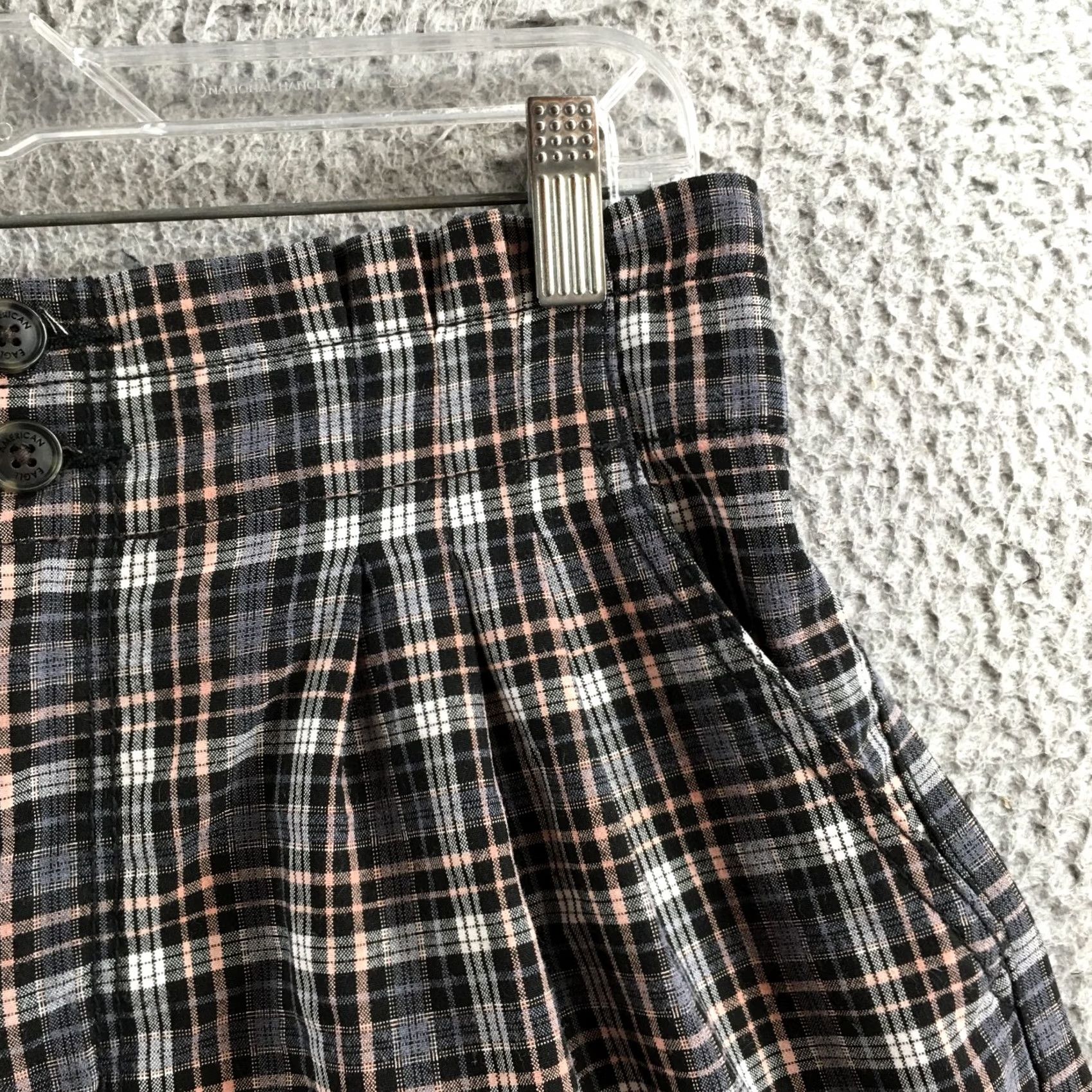 American Eagle Outfitters American Eagle Outfitters Mom Shorts Womens 2 Blue High Rise Button Front Plaid Size 26" / US 2 / IT 38 - 3 Thumbnail