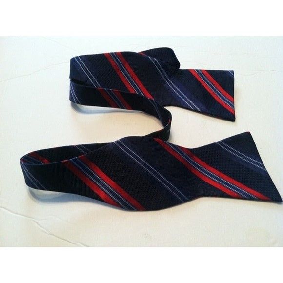Daniel Cremieux DANIEL CREMIEUX NAVY STRIPED BOW TIE Size ONE SIZE - 1 Thumbnail