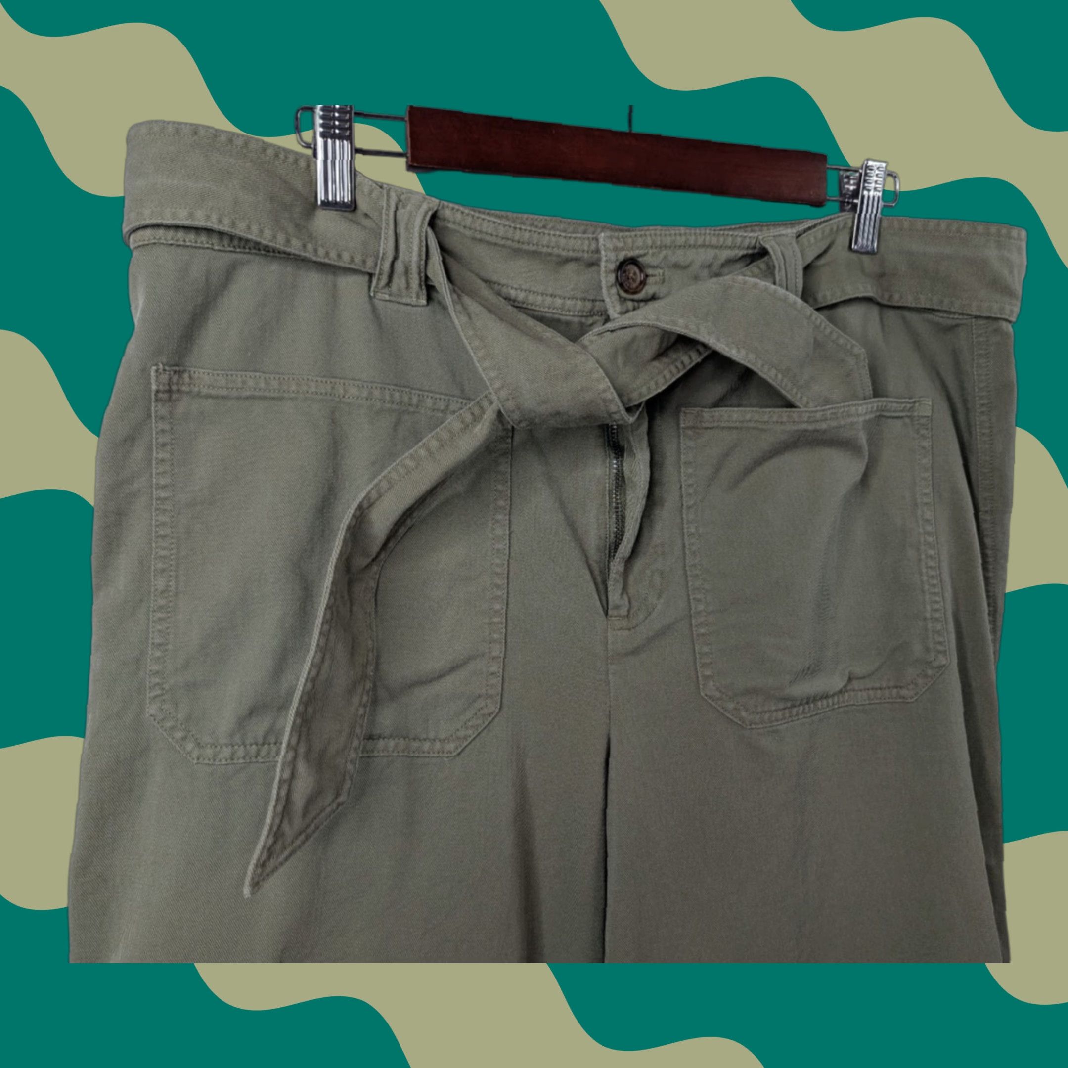 Ralph Lauren Lauren Ralph Lauren Pants Cotton Twill Wide-Leg Cargo Belted Sage Green Size 16 Size 38" / US 16 / IT 52 - 1 Thumbnail