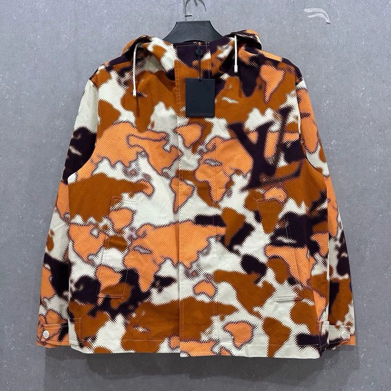 Louis Vuitton Louis Vuitton Map-printed assault jacket Size US S / EU 44-46 / 1 - 1 Thumbnail