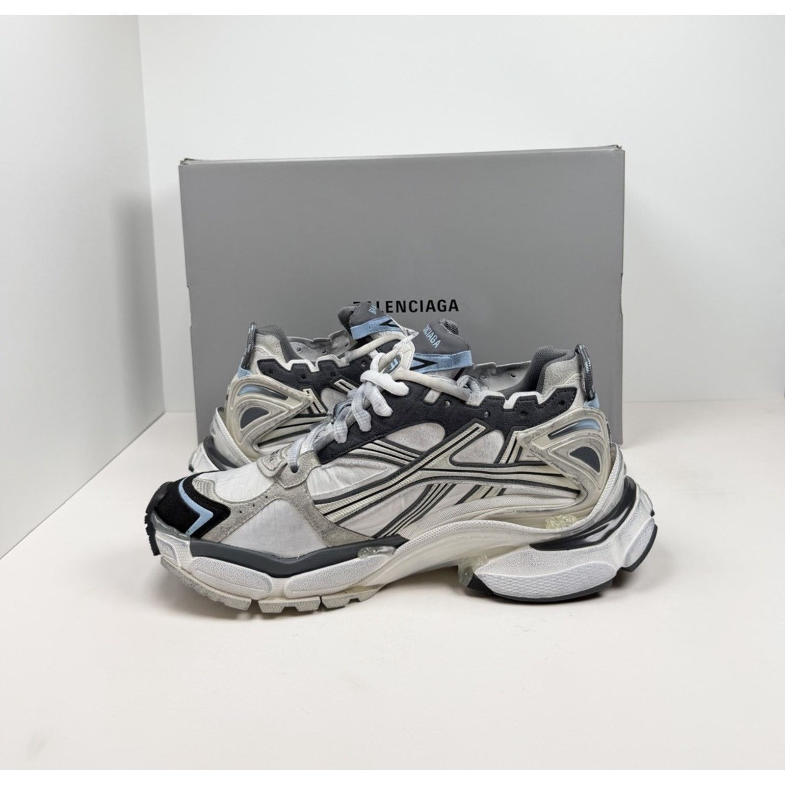 Balenciaga Size 44EU/11US - Balenciaga Runner Distressed Sneakers Size US 11 / EU 44 - 6 Thumbnail