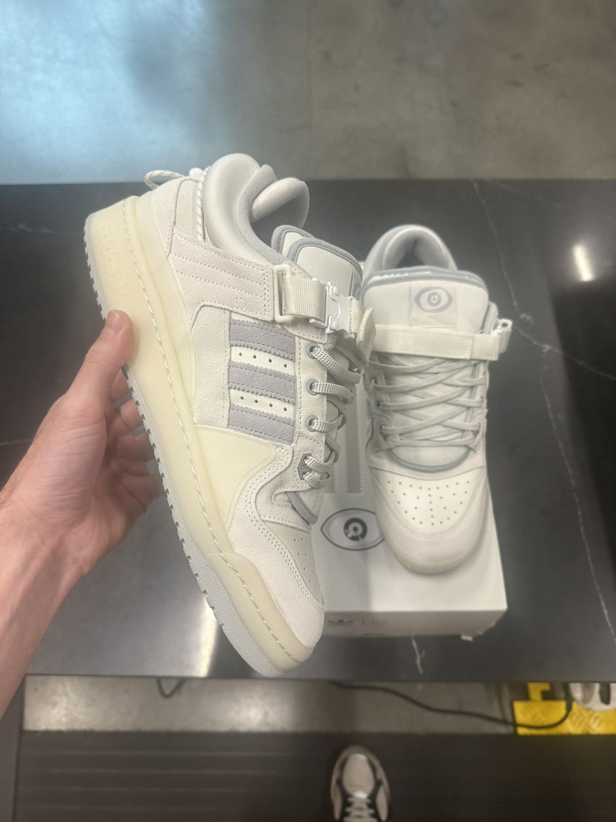Adidas Adidas forum buckle low bad bunny last forum Size US 11.5 / EU 44-45 - 1 Thumbnail