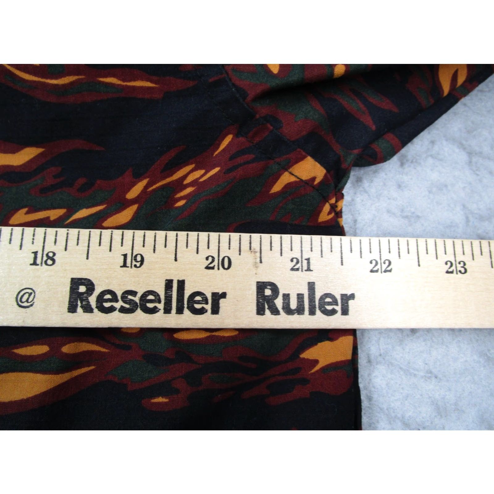 REEF Reef Jacket Mens Small Black Tiger Camo Hooded 1/4 Zip Anorak Pullover Size US S / EU 44-46 / 1 - 7 Thumbnail