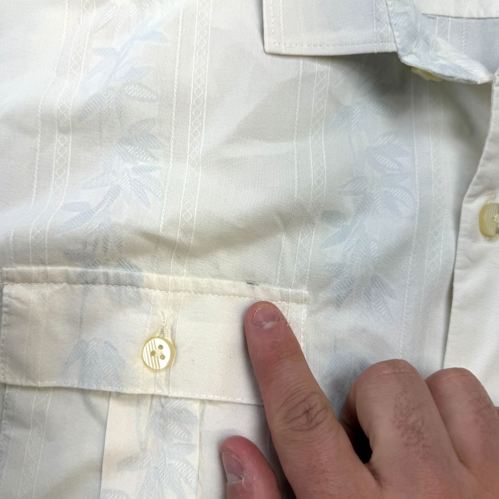Tommy Bahama Tommy Bahama Shirt Mens XL White Embossed Palms Island Silk Cotton Beach Resort Shirt Button-Up Size US XL / EU 56 / 4 - 3 Thumbnail