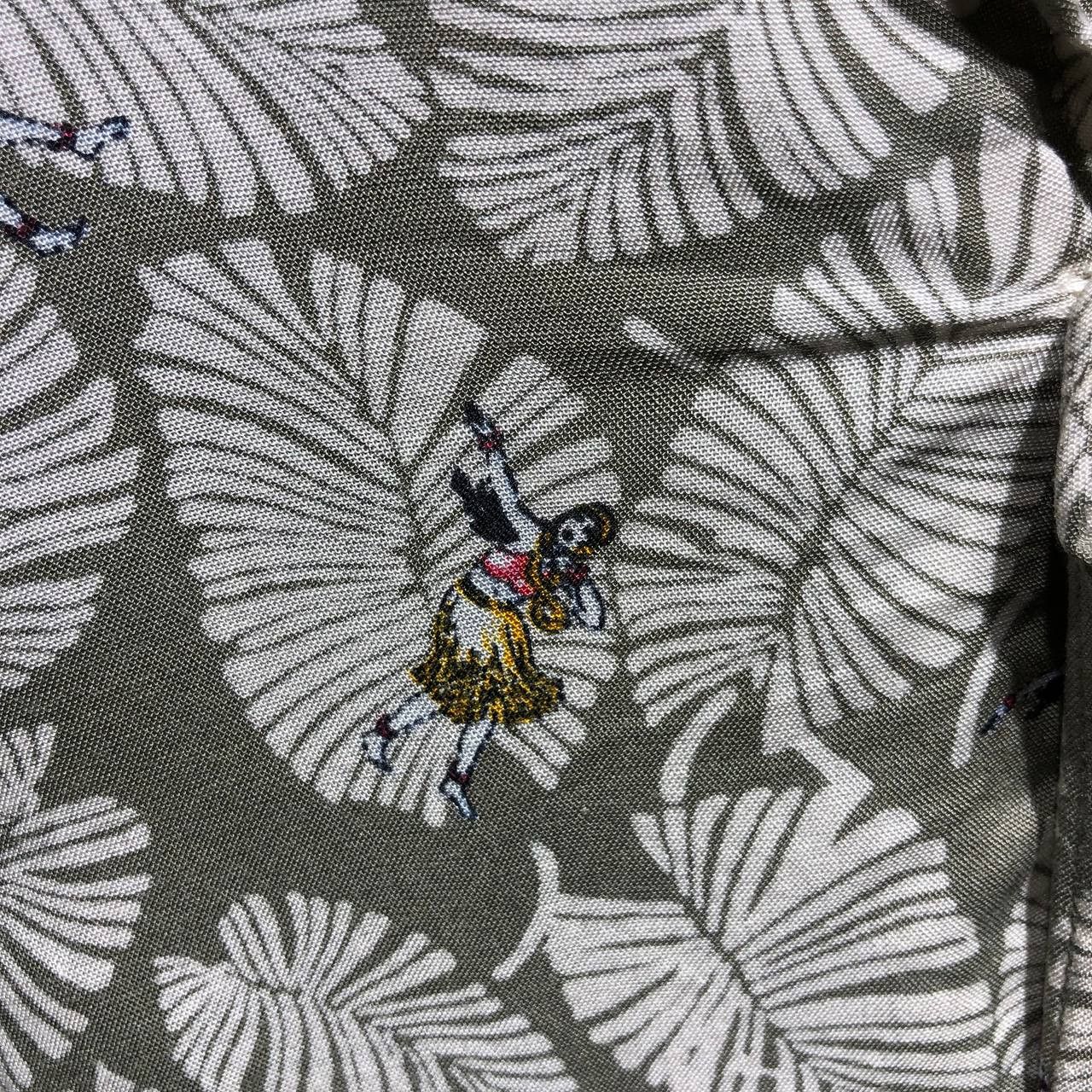 Guess Guess Aloha button down shirt Size US L / EU 52-54 / 3 - 5 Thumbnail