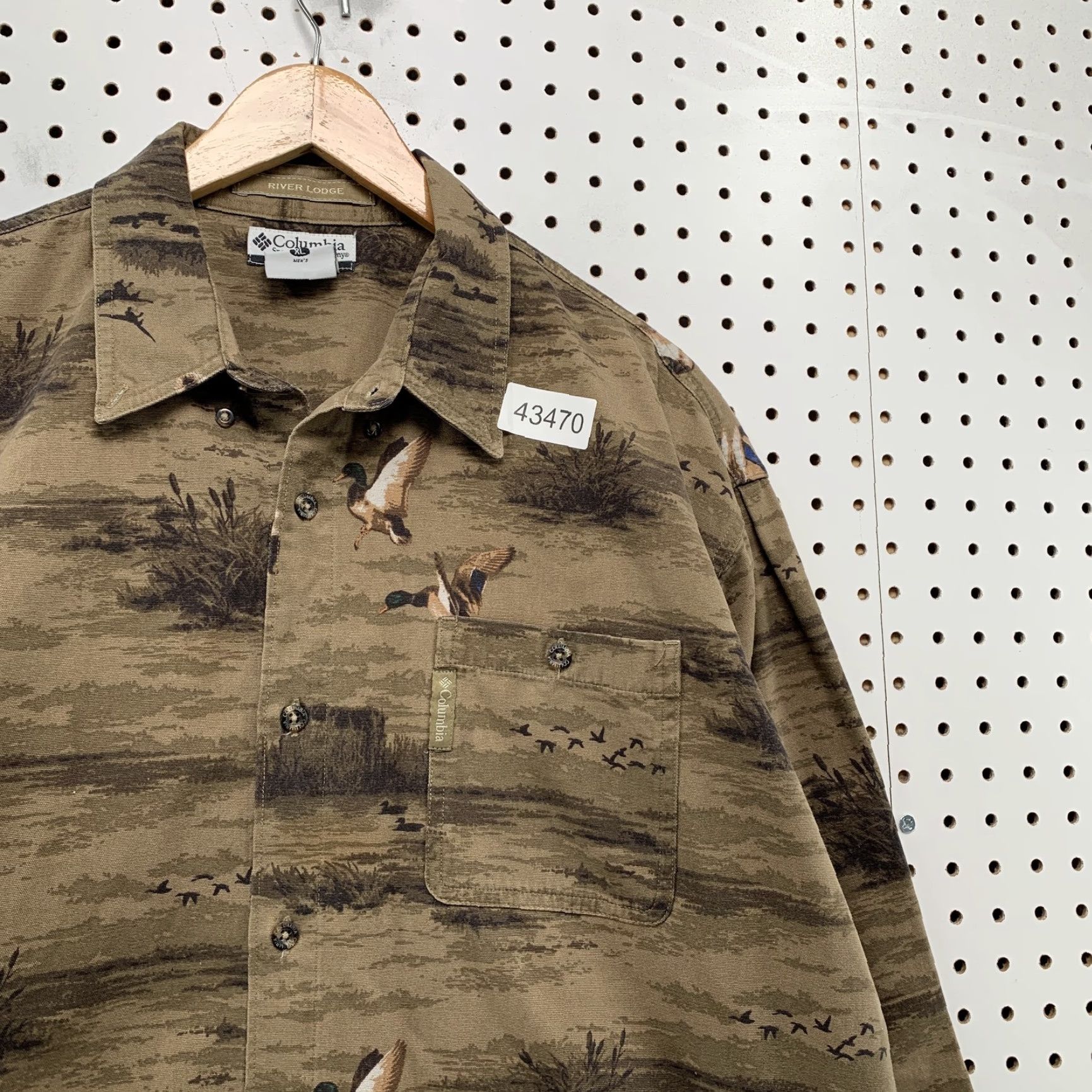 Gloverall Columbia Button-Up Shirt Mens XL Brown All Over Print Outdoor Duck AOP Long Sleeve Size US XL / EU 56 / 4 - 7 Thumbnail