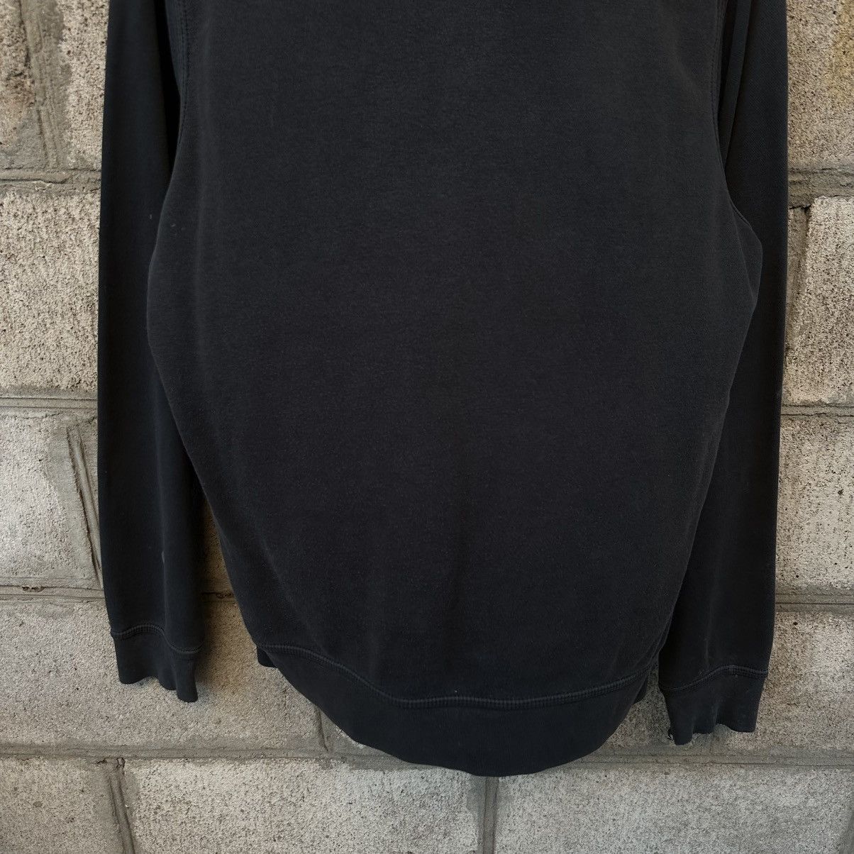 Nike Vintage Nike Hoodie Size M Basic Fit Trashed Y2K 00s USA Size US M / EU 48-50 / 2 - 8 Thumbnail