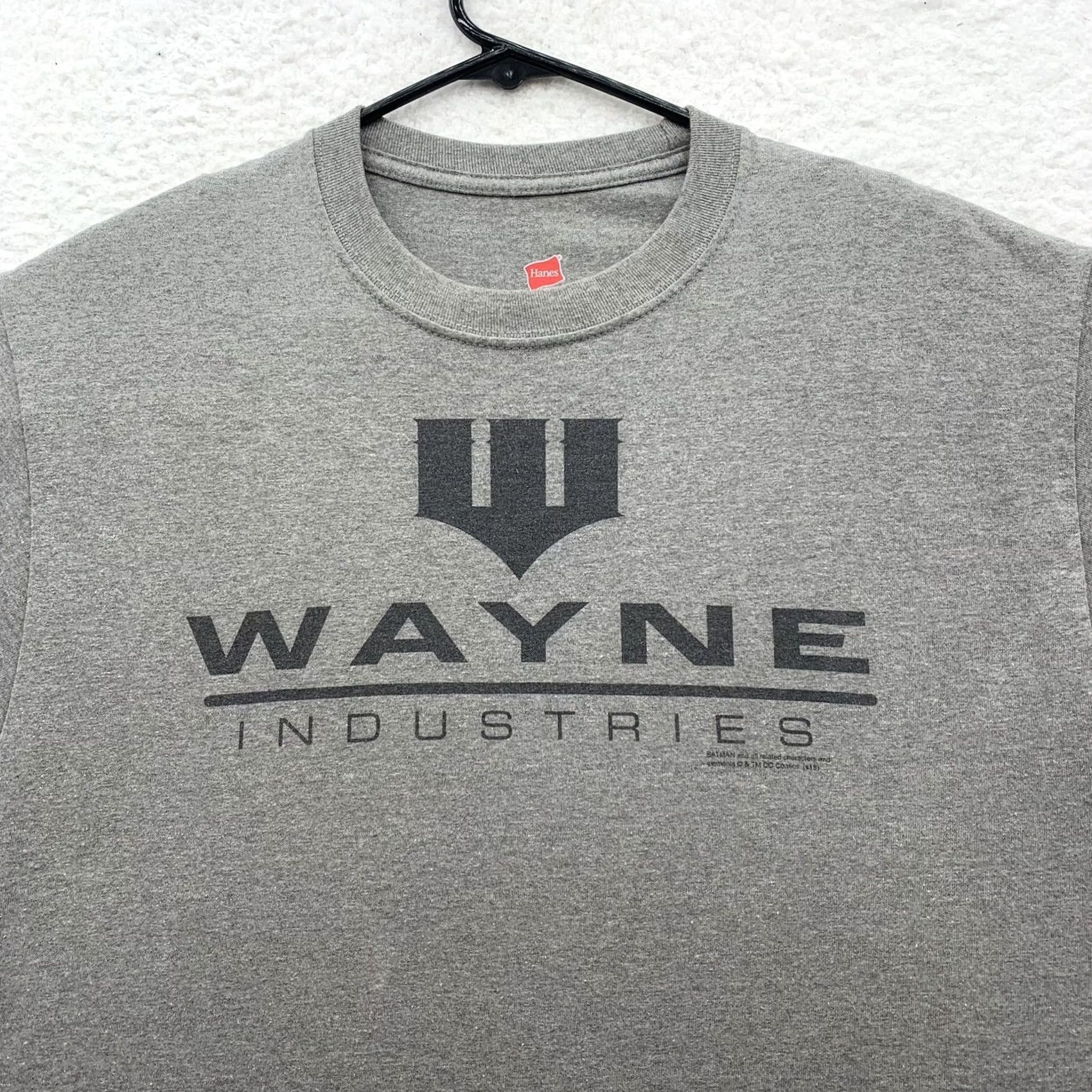 Hanes Hanes T-Shirt Mens Medium M Batman DC Universe Spell Out Dad Gray Size US M / EU 48-50 / 2 - 2 Thumbnail