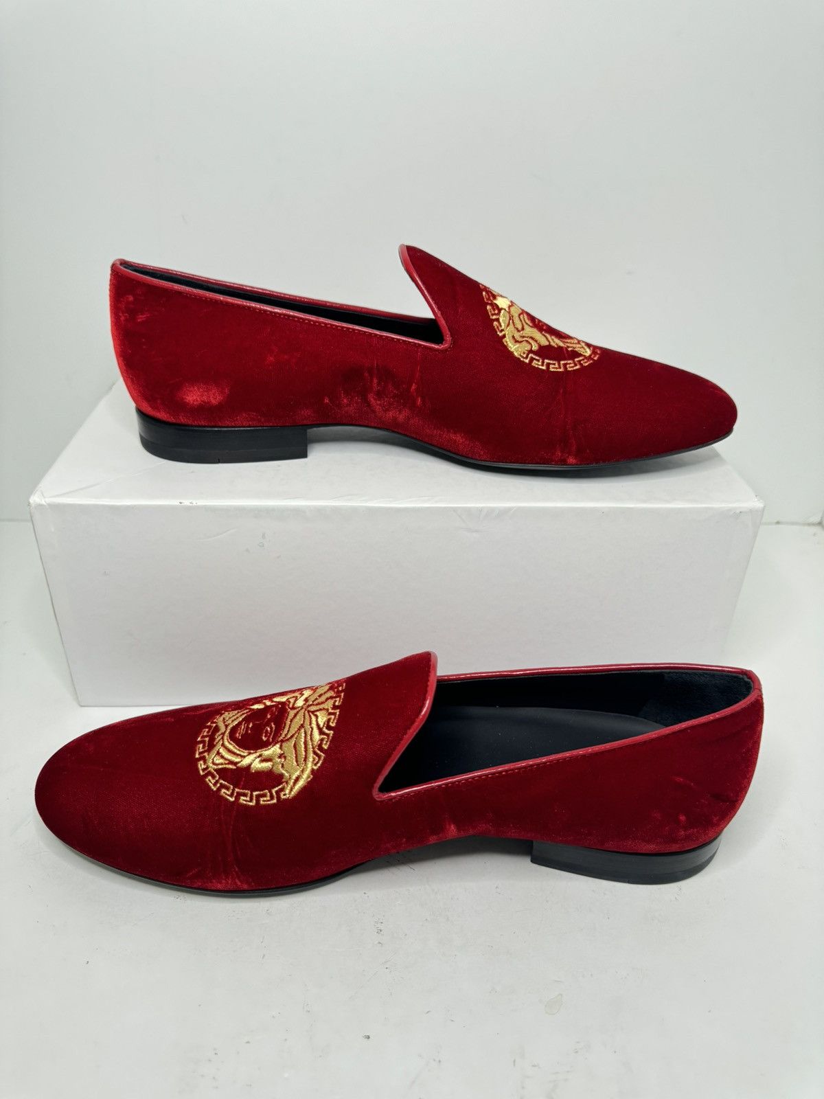Versace Versace Medusa Red Velvet Loafers Size 44.5 SOLD OUT Size US 11.5 / EU 44-45 - 5 Thumbnail