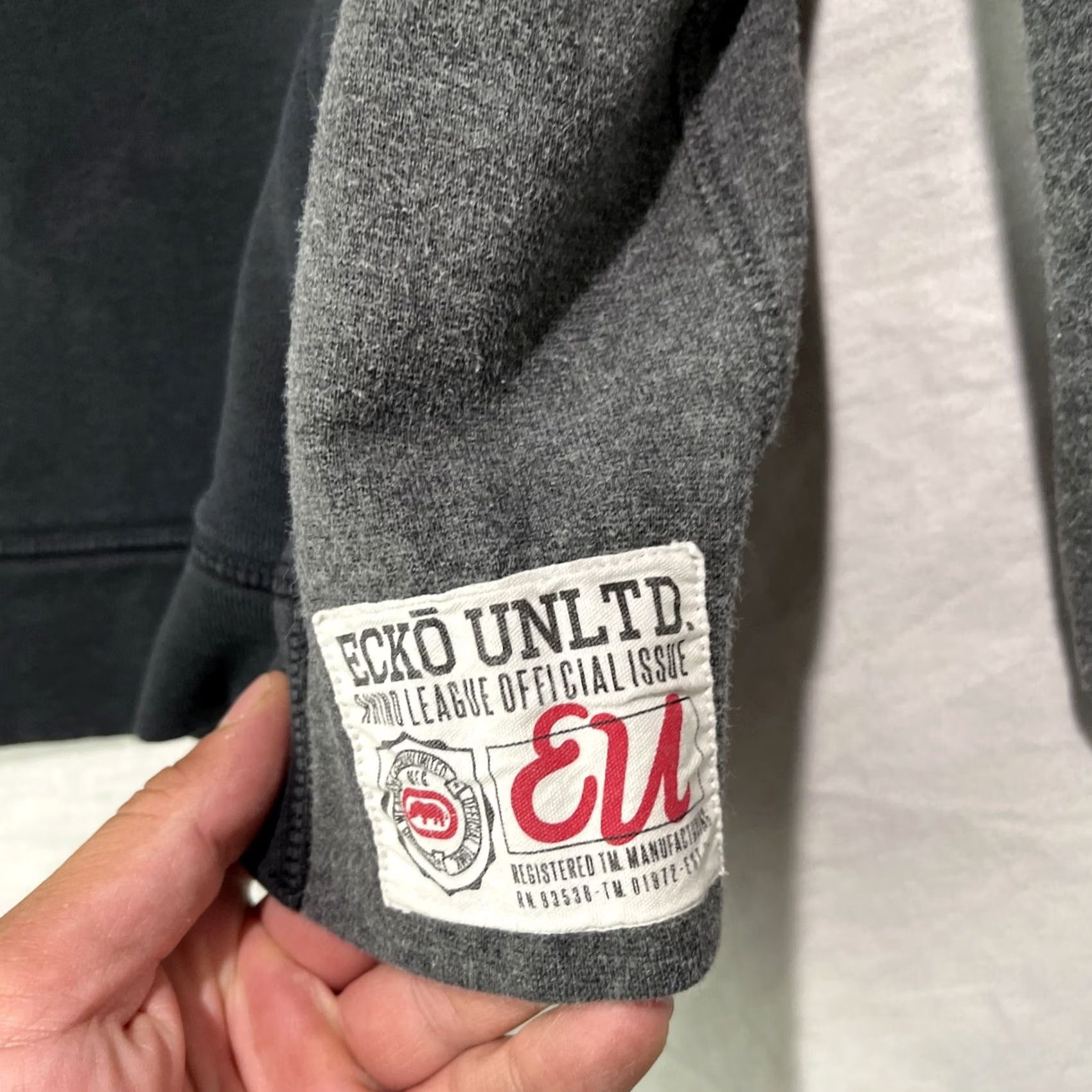 Ecko Unltd. VINTAGE Ecko Unltd Hoodie Mens Large Black Gray Fleece Sweatshirt Pullover Rhino Brand Ladies? Size US L / EU 52-54 / 3 - 4 Thumbnail
