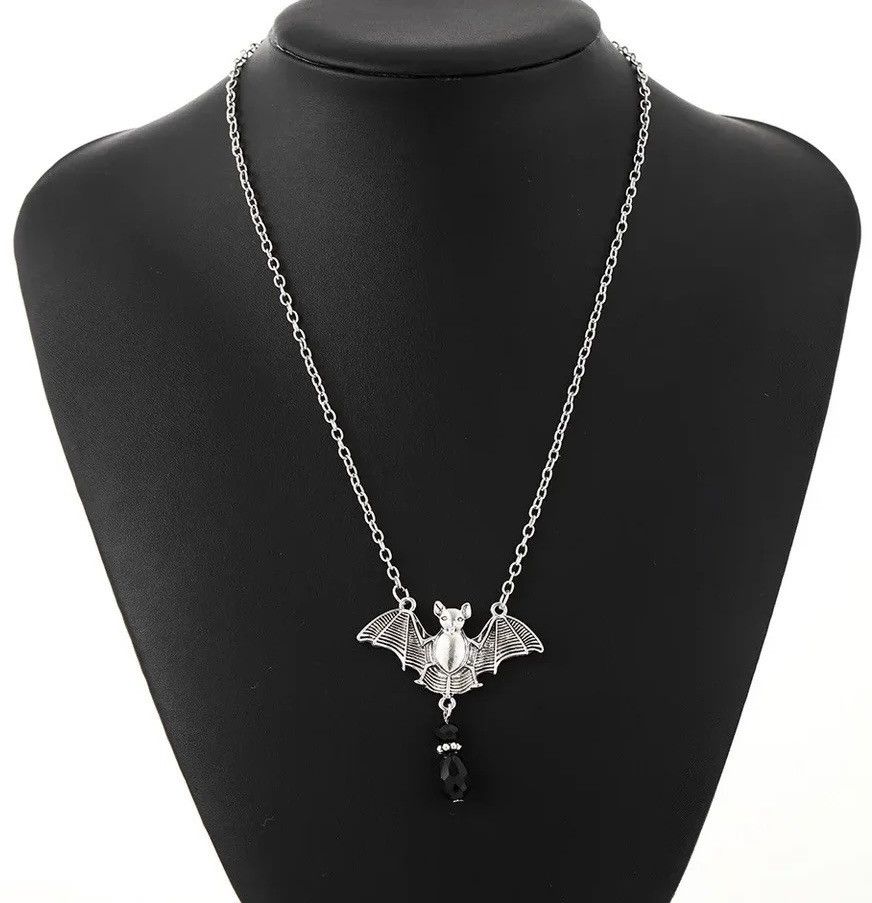 Vintage Vintage Goth Bat Chain Necklace Size ONE SIZE - 1 Thumbnail