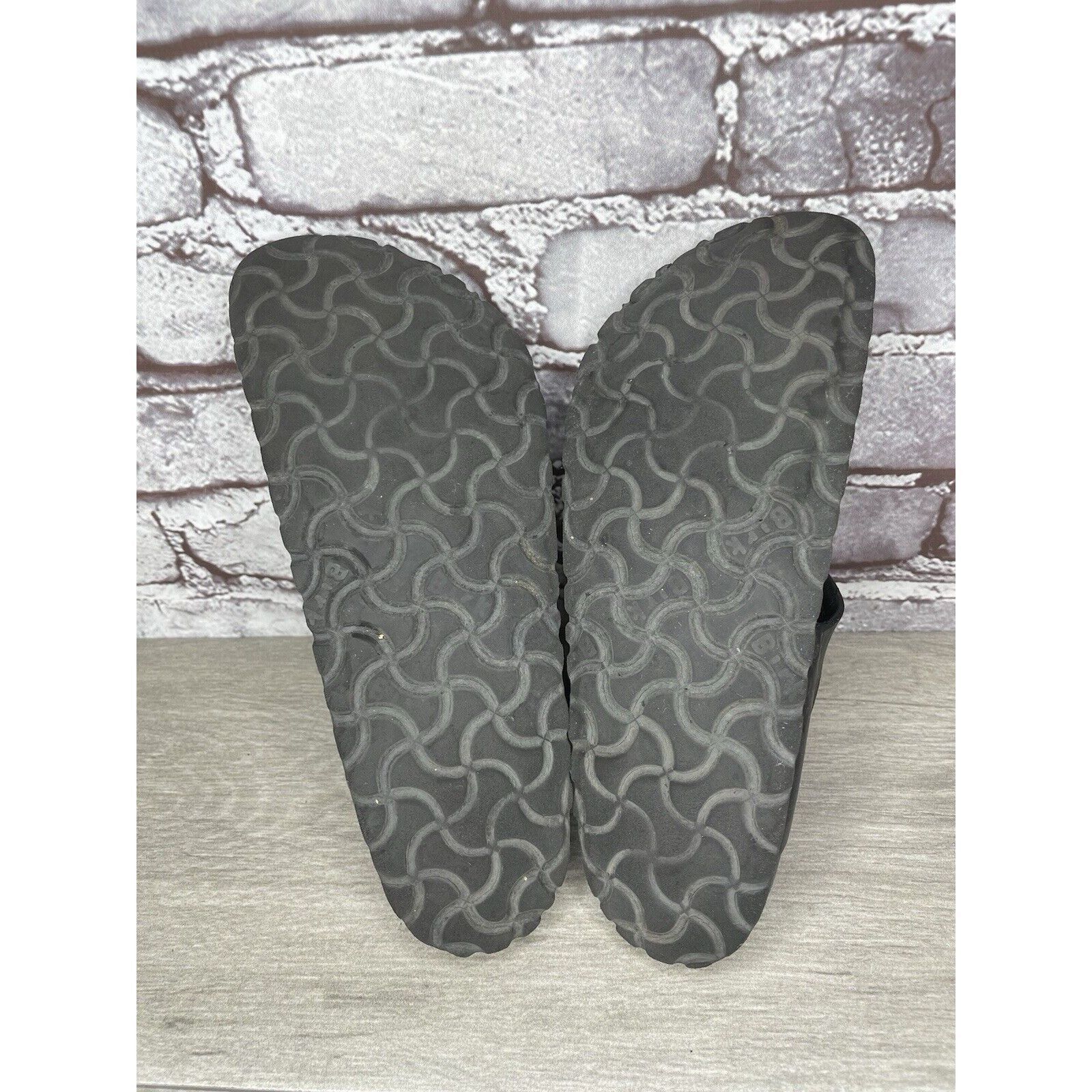 Birkenstock Birkenstock Black Foam Gizeh Strap Lightweight Sandals Women Size US 5.5 / IT 35.5 - 19 Thumbnail