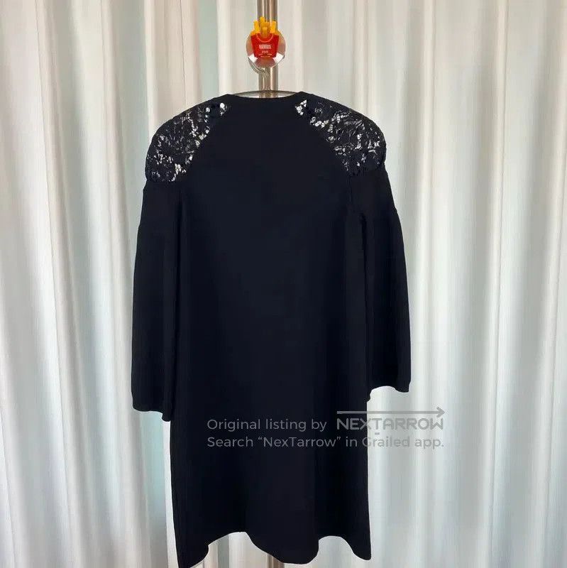 Valentino Valentino Black Knit Dress with Lace Details . Size M / US 6-8 / IT 42-44 - 2 Thumbnail