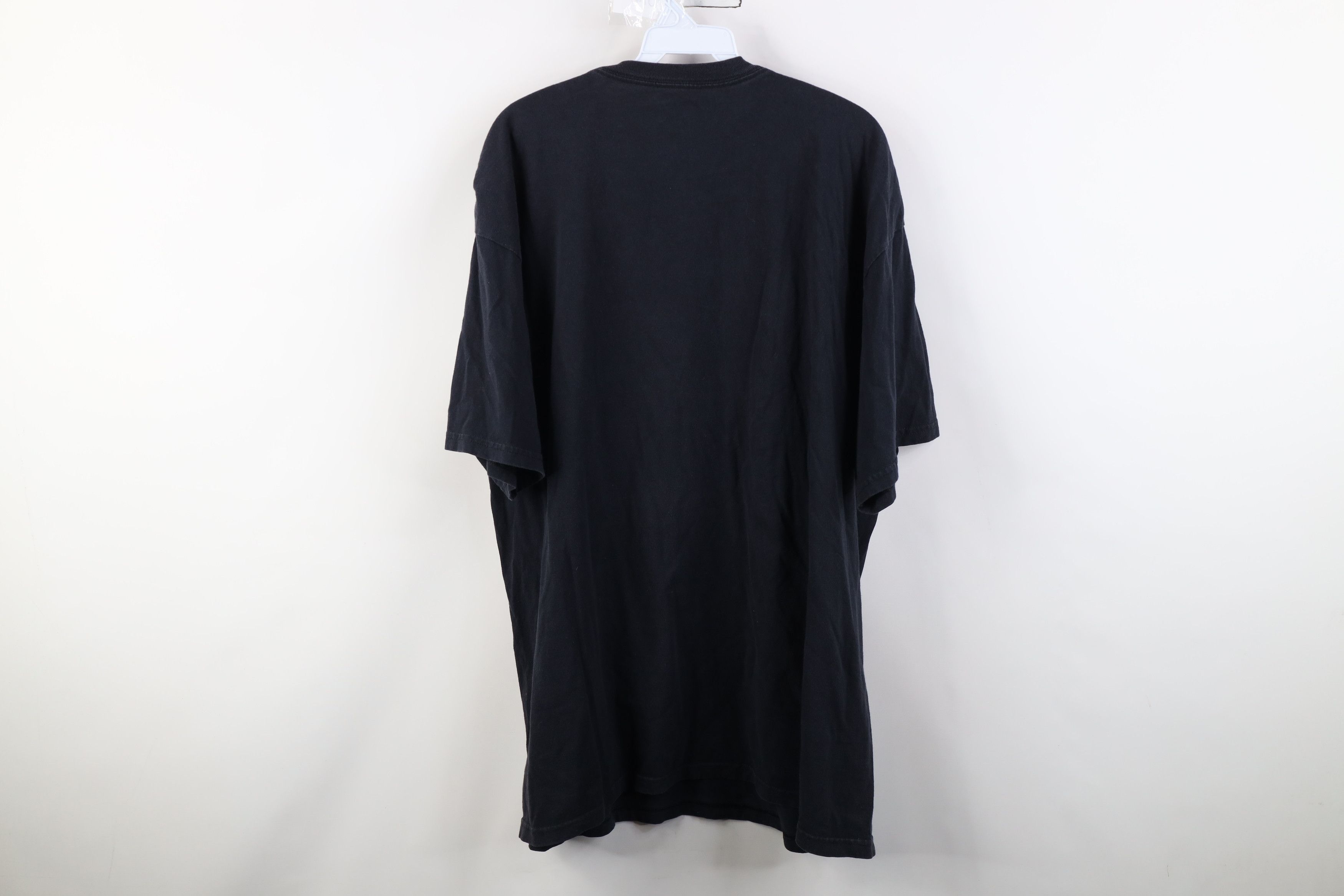 Nike Vintage Nike Lebron James Big Logo Short Sleeve T-Shirt Size US XL / EU 56 / 4 - 13 Thumbnail