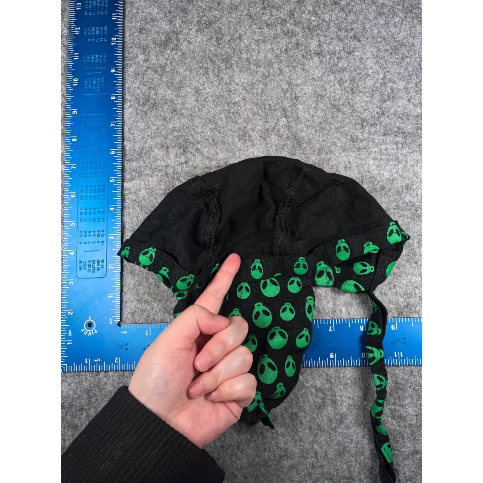 Vintage Womens Beanie Hat - Alien All Over Print Scrub Cap - Green Knit Cotton Polyester - Size S - Lightweight Adjustable - Outdoor Ski Activewear Casual Size ONE SIZE - 5 Thumbnail