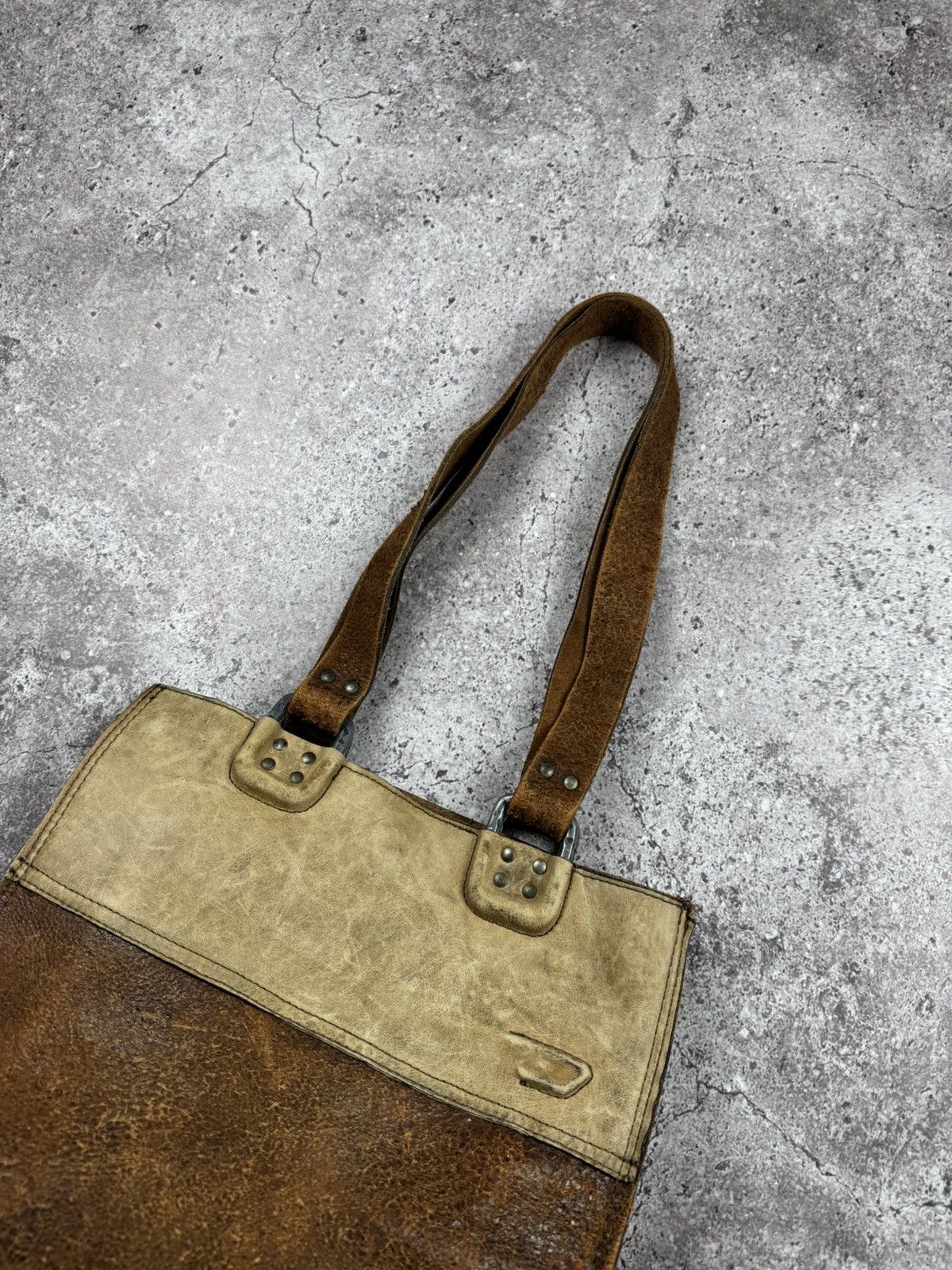 Diesel 🟤Vintage Brown Leather Diesel Shoulder bag Y2k Crossbody 🟤 Size ONE SIZE - 2 Thumbnail