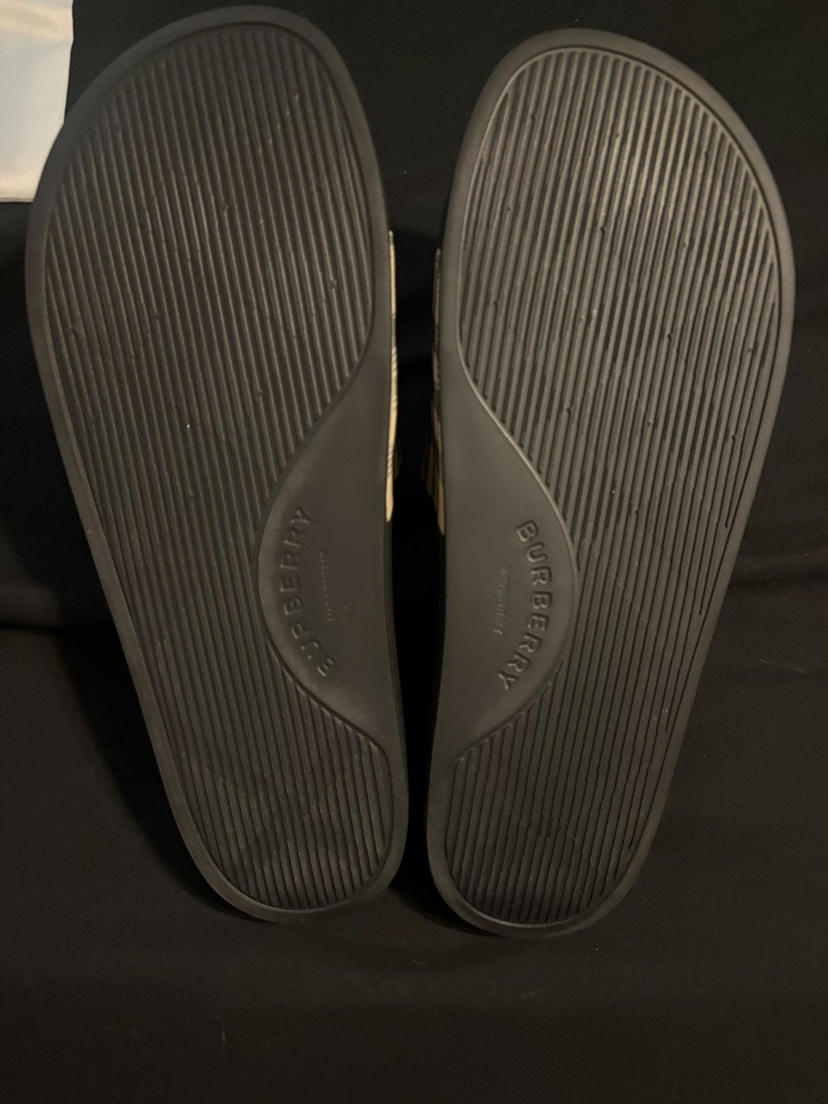 Burberry Burberry slides Size US 10 / EU 43 - 5 Thumbnail