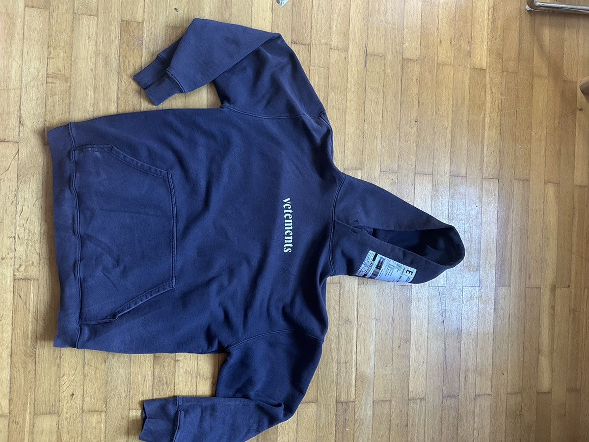 Vetements VETEMENTS HOODIE Size US XL / EU 56 / 4 - 1 Thumbnail