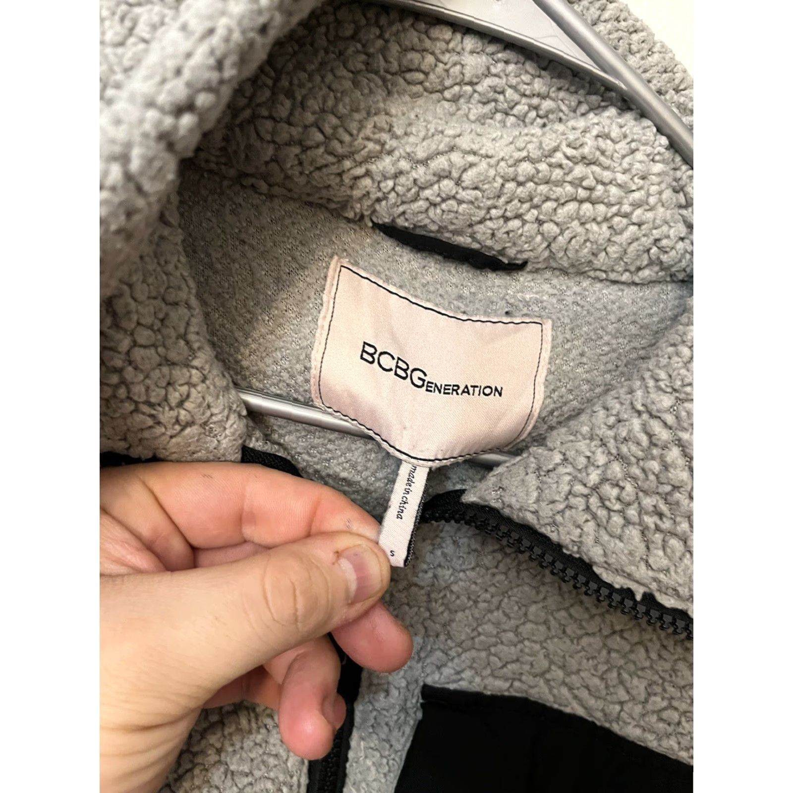 Bcbgmaxazria BCBG Maxazria Mock Turtleneck Full Zip Sweater Women Size S Gray Knit Logo Casual Size S / US 4 / IT 40 - 2 Thumbnail