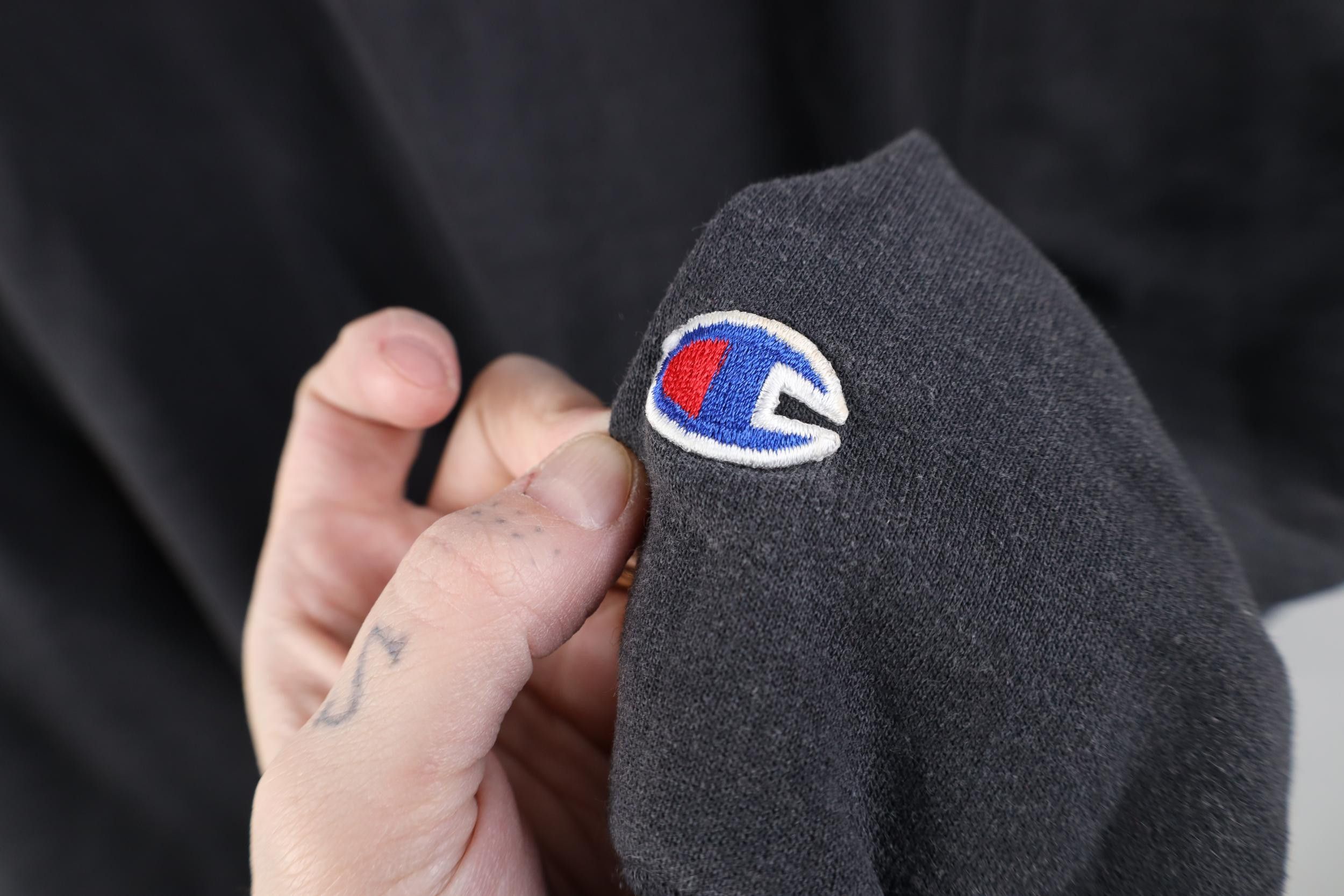 Champion Vintage 90s Champion Spell Out Crewneck Sweatshirt Black Size US XXL / EU 58 / 5 - 6 Thumbnail
