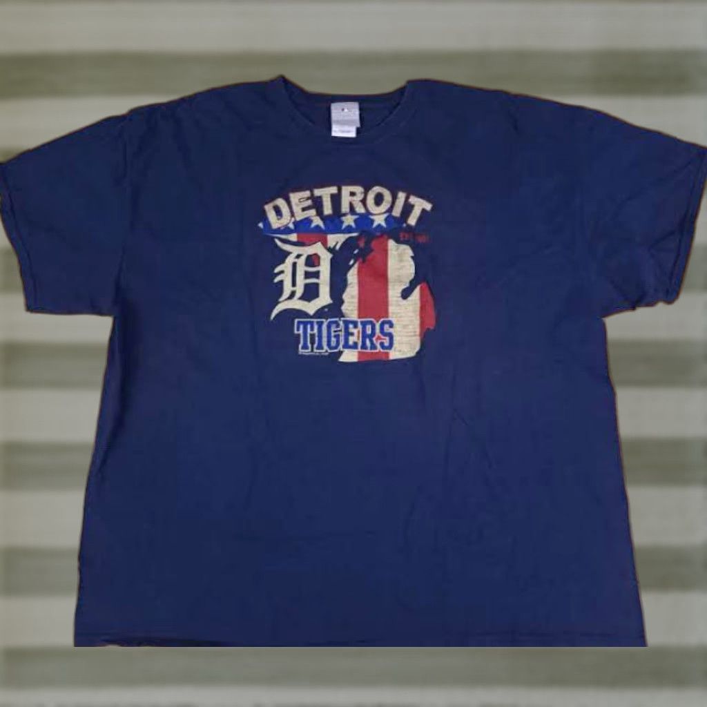 MLB VINTAGE Detroit Tigers Baseball Patrotic Michigan Map T-Shirt 3XL Navy MLB Shirt Mens Blue Crew Neck Short Sleeve Graphic Print Sports 90s Size US XXL / EU 58 / 5 - 1 Thumbnail