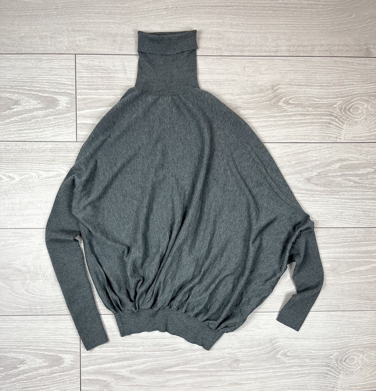 Acne Studios Acne Studios Grey Wool Asymetric Avante Garde Sweater Size S / US 4 / IT 40 - 1 Thumbnail