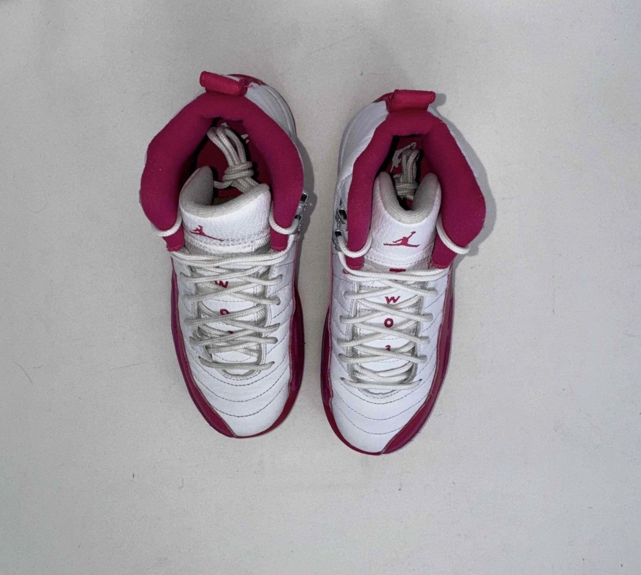 Jordan Brand Air Jordan 12 Retro GG ‘Vivid Pink’ - Youth Size 4.5/6W Size US 6 / IT 36 - 3 Thumbnail