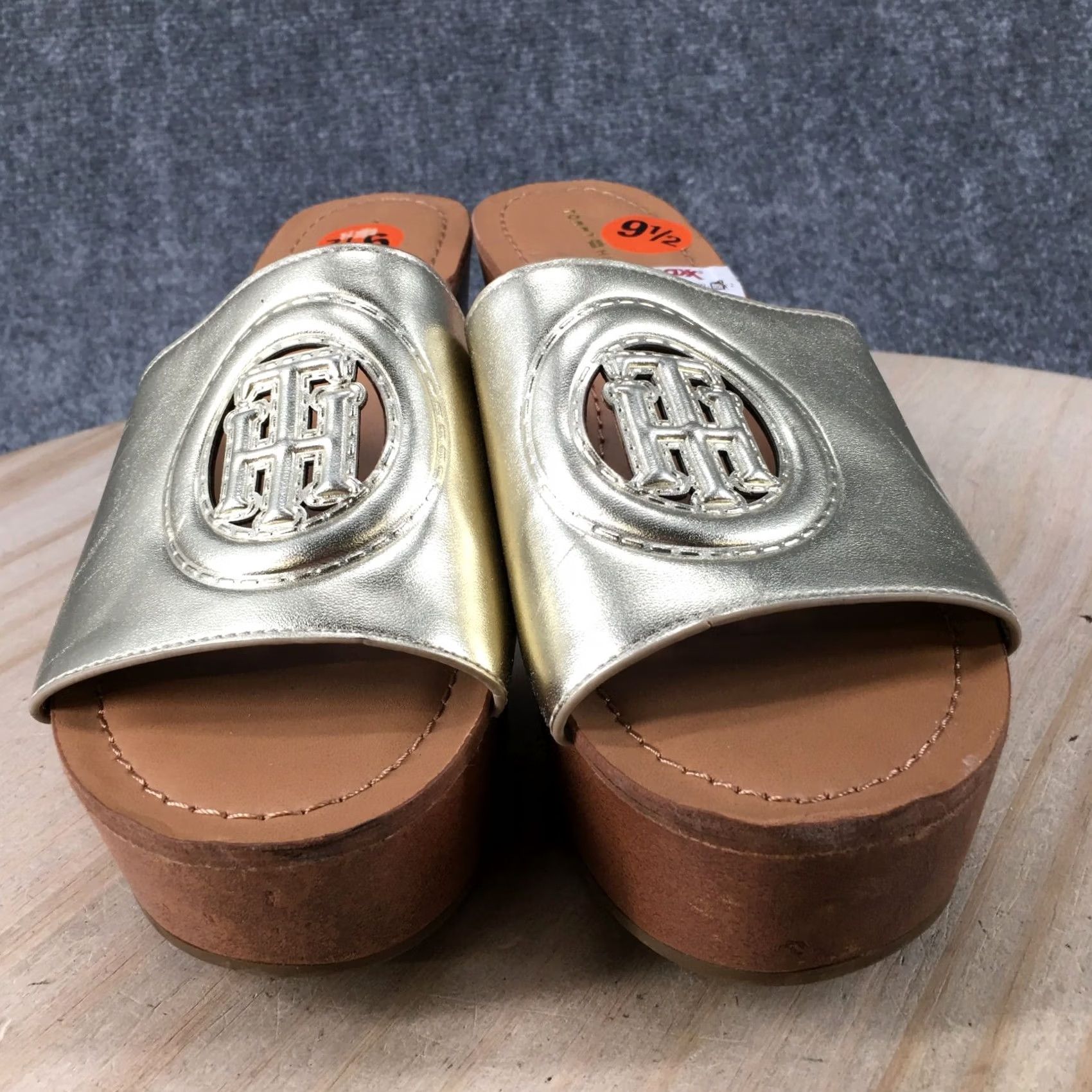 Tommy Hilfiger Tommy Hilfiger Sandals Womens 9.5 M Wrynn Slide Wedge Gold Faux Leather Slip On Sandal Size US 10 / IT 40 - 7 Thumbnail