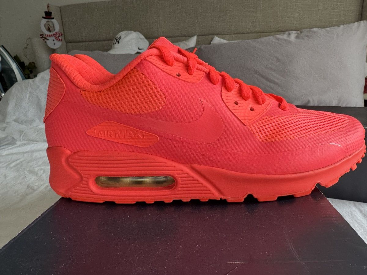 Nike NIKE AIR MAX 1 HYPERFUSE NIKE ID LASER CRIMSON HYPERPUNCH Size US 10.5 / EU 43-44 - 2 Thumbnail