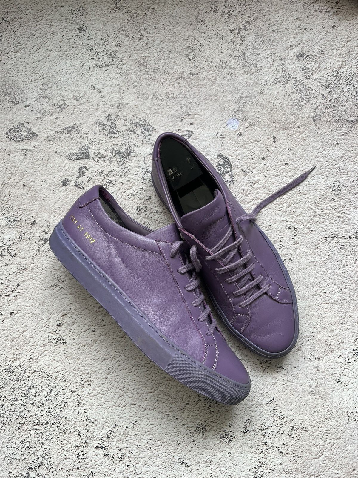 Common Projects Common Projects Low Top Sneakers Leather Violet Size US 11 / IT 41 - 2 Thumbnail
