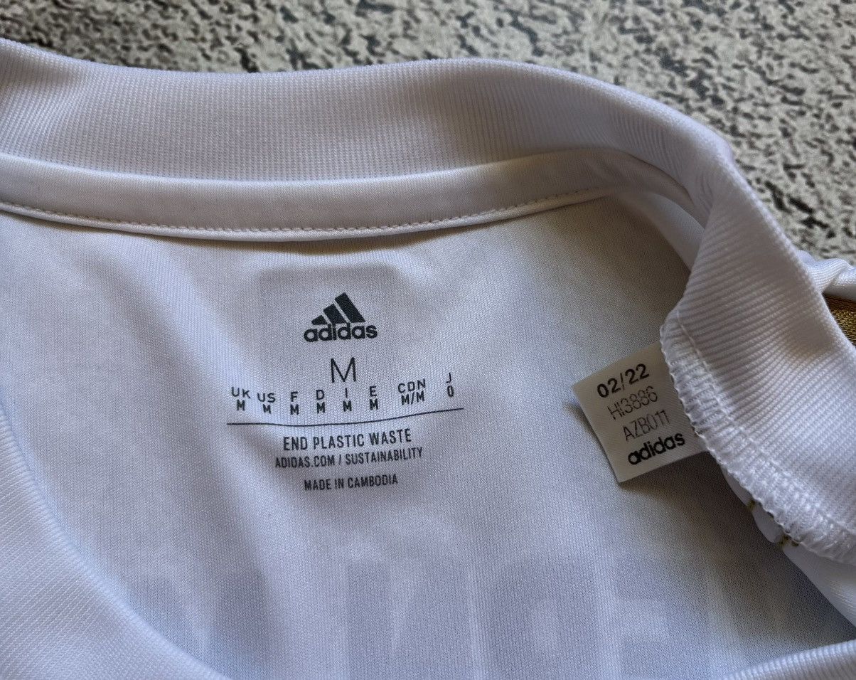Adidas FC Bayern Munich Adidas White Gold Jersey Size M Size US M / EU 48-50 / 2 - 11 Thumbnail