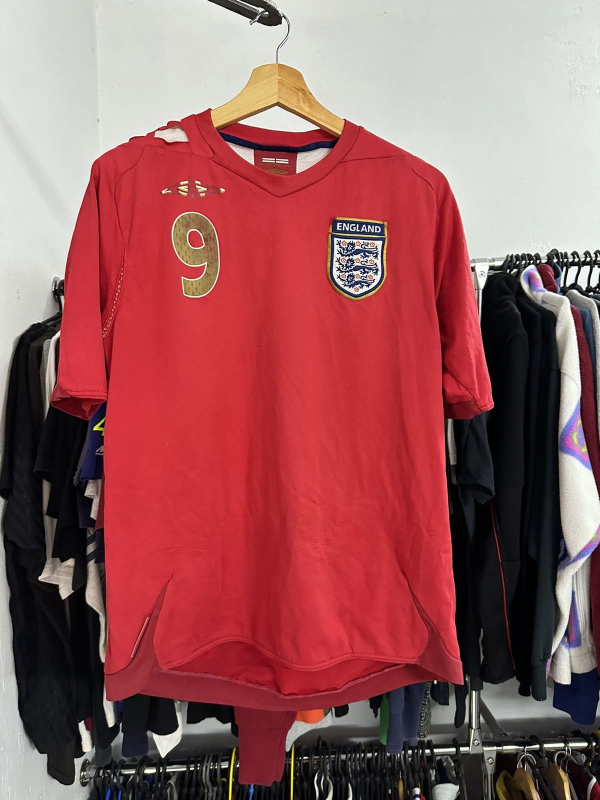 Maillot De Foot Angleterre #9 Wayne Rooney 2006-2008 - Extérieur Rouge, Taille M, Umbro - Occasion
