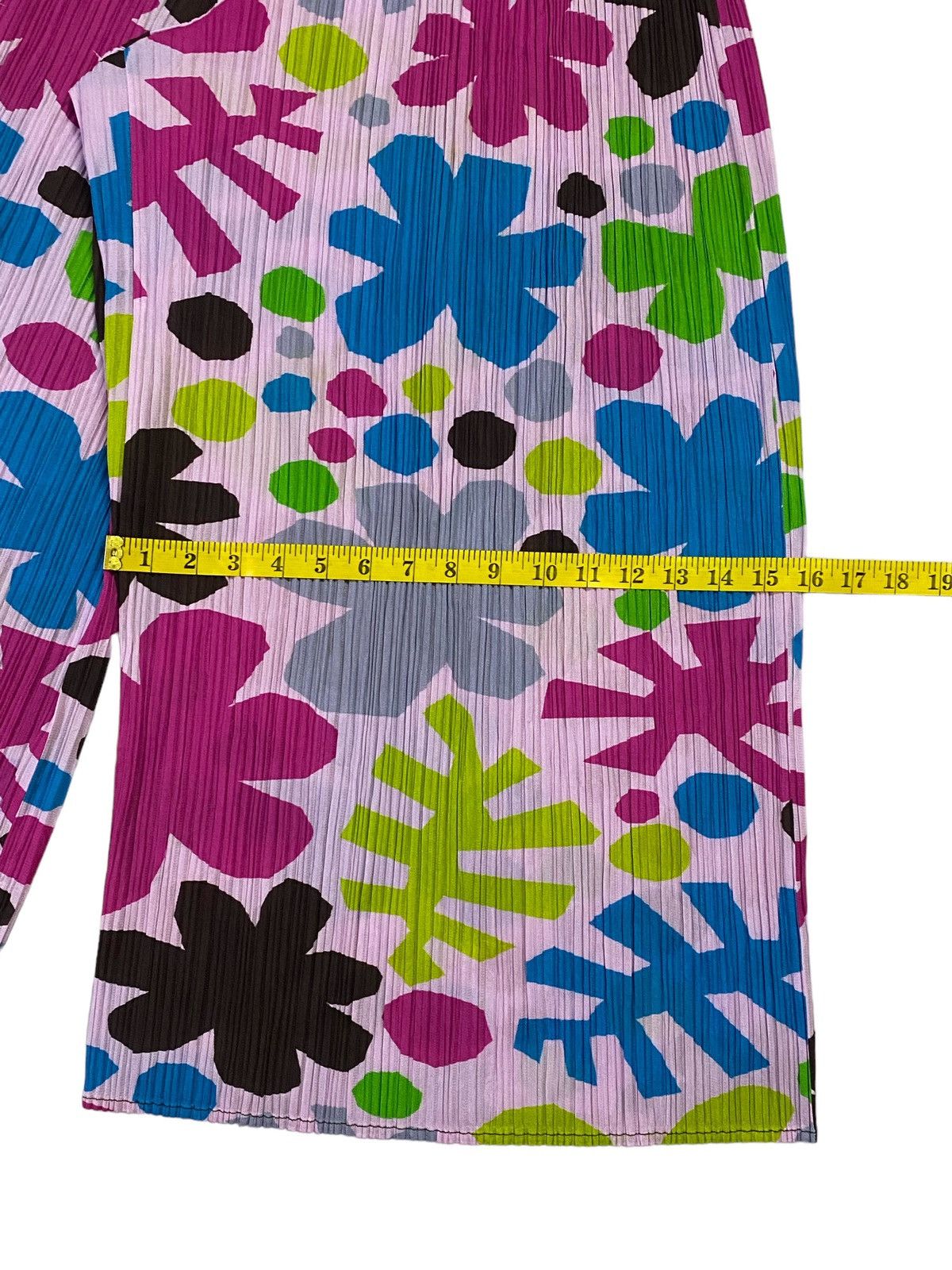 Issey Miyake Pleats Please Pleated Wide-Leg Flower Pattern Pants Size 28" / US 6 / IT 42 - 9 Thumbnail