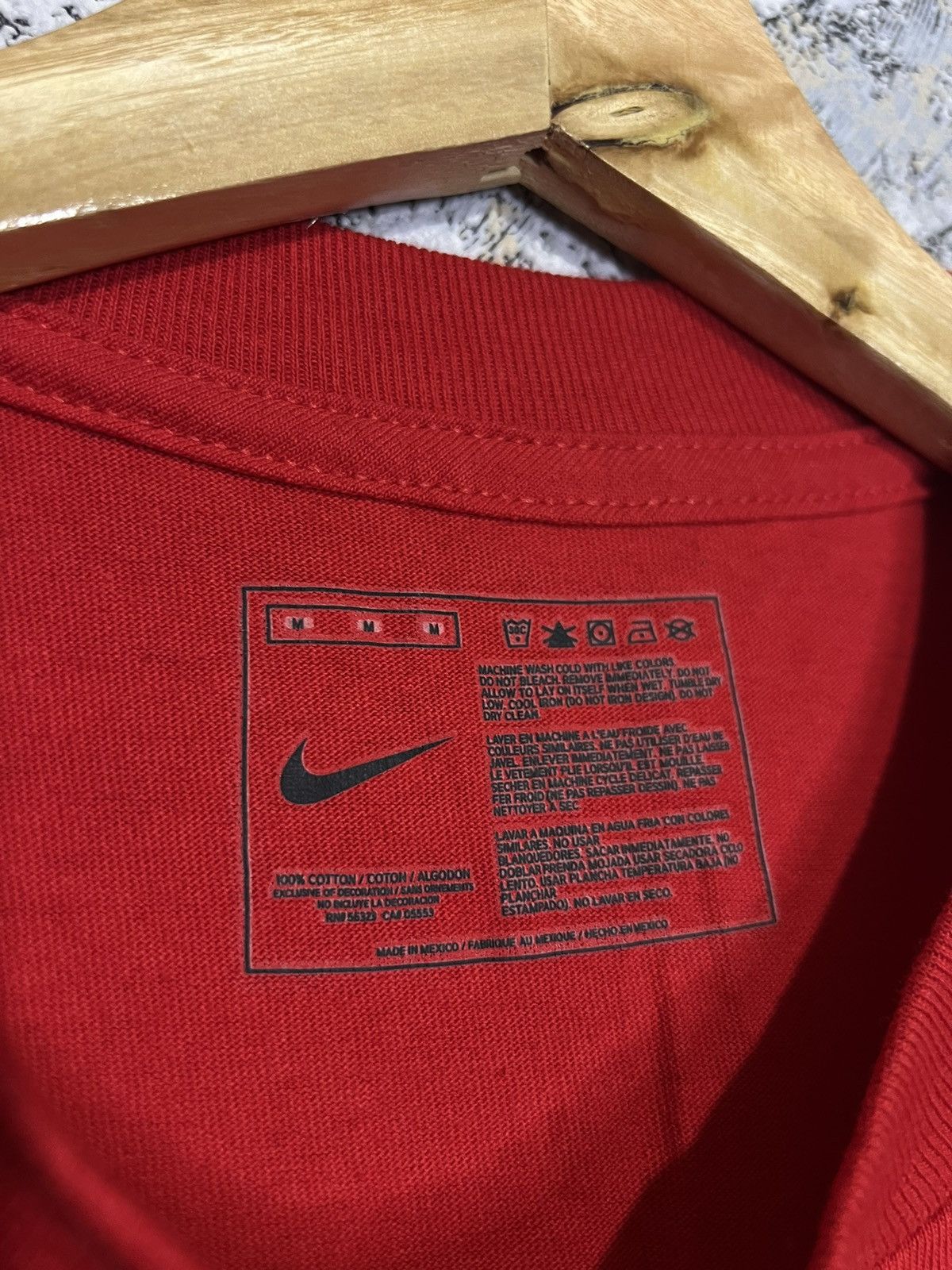 Nike × Vintage (New) Nike Vintage 90s Red T-shirts Big Logo Size US M / EU 48-50 / 2 - 4 Thumbnail
