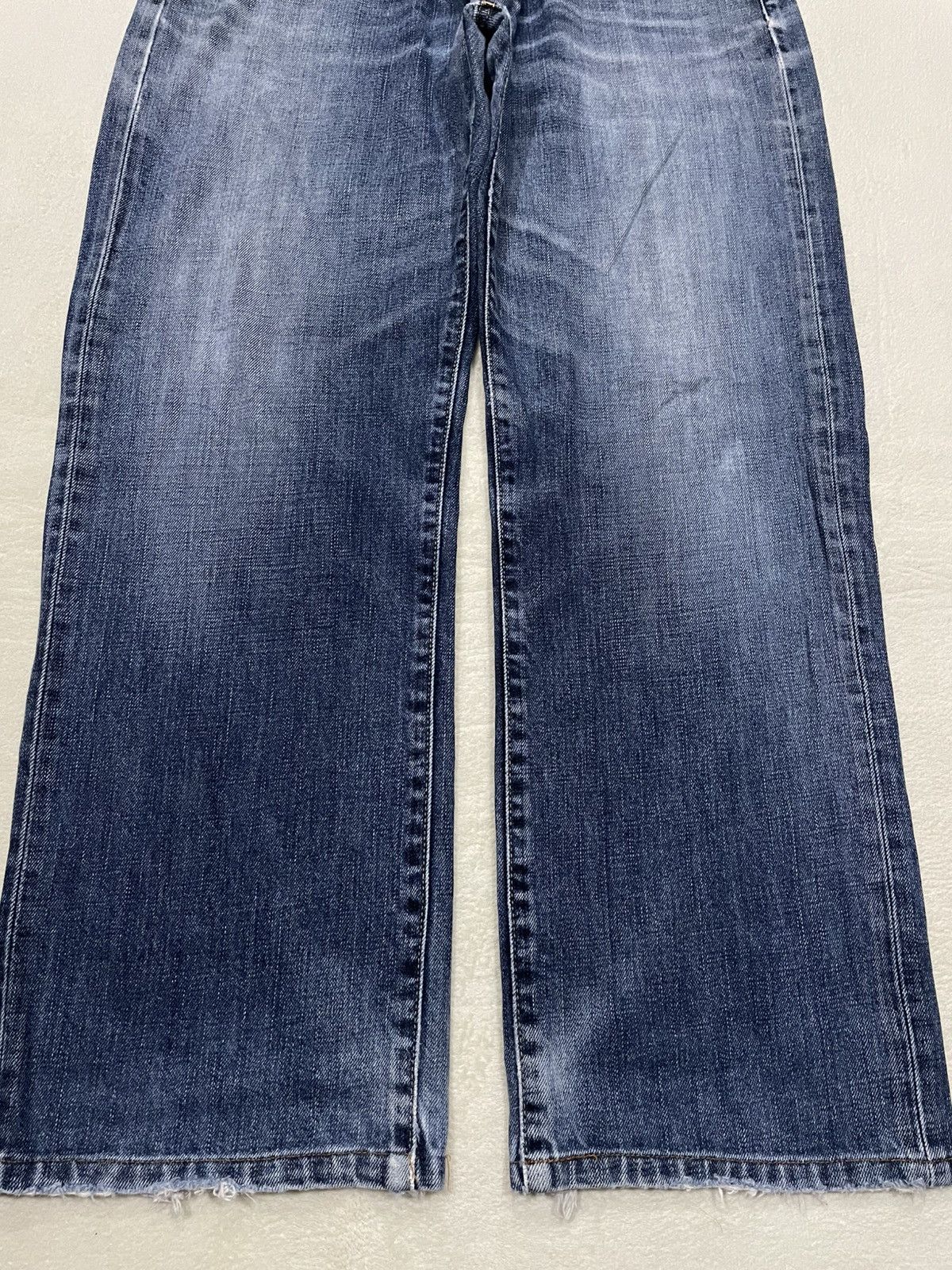 Uniqlo Vintage Uniqlo Straight Cut Distress Ripped Faded Denim Jean Size US 32 / EU 48 - 3 Thumbnail