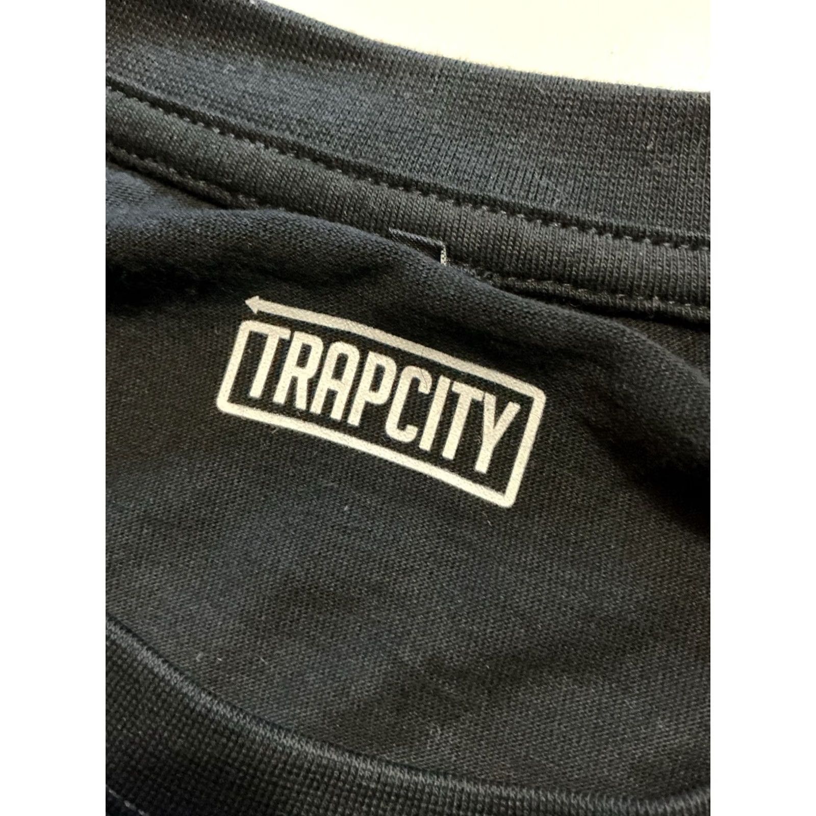 Vintage Trapcity T-Shirt Men Large Black 808 Trap Music Electronic EDM DJ Dubstep Graphic S/S Size US L / EU 52-54 / 3 - 6 Thumbnail