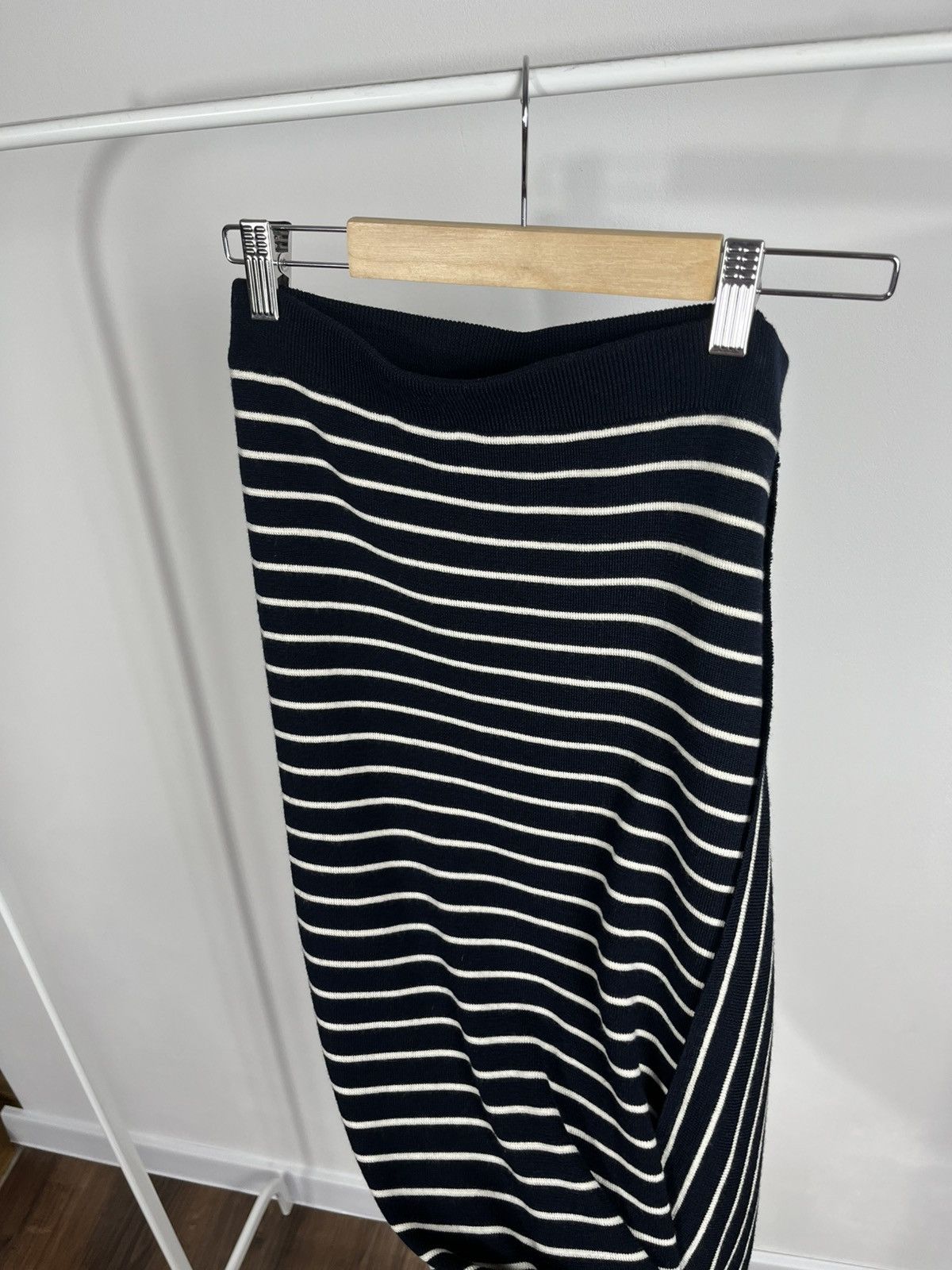 JW Anderson JW Anderson Women’s Striped Merino Wool Asymmetric Skirt S Size 28" / US 6 / IT 42 - 12 Thumbnail