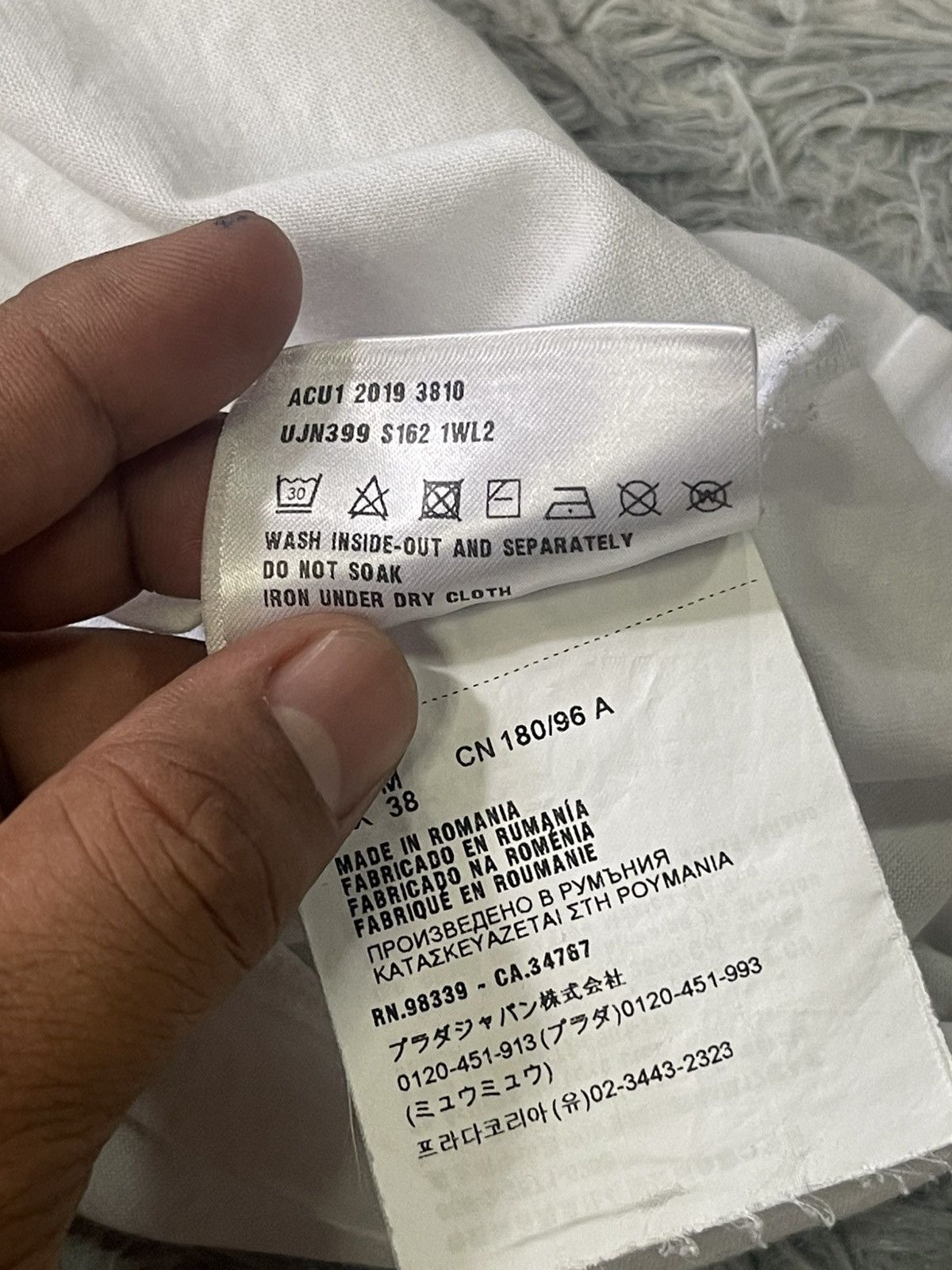 Prada Prada 2019 Shanghai Shirt Size US M / EU 48-50 / 2 - 7 Thumbnail