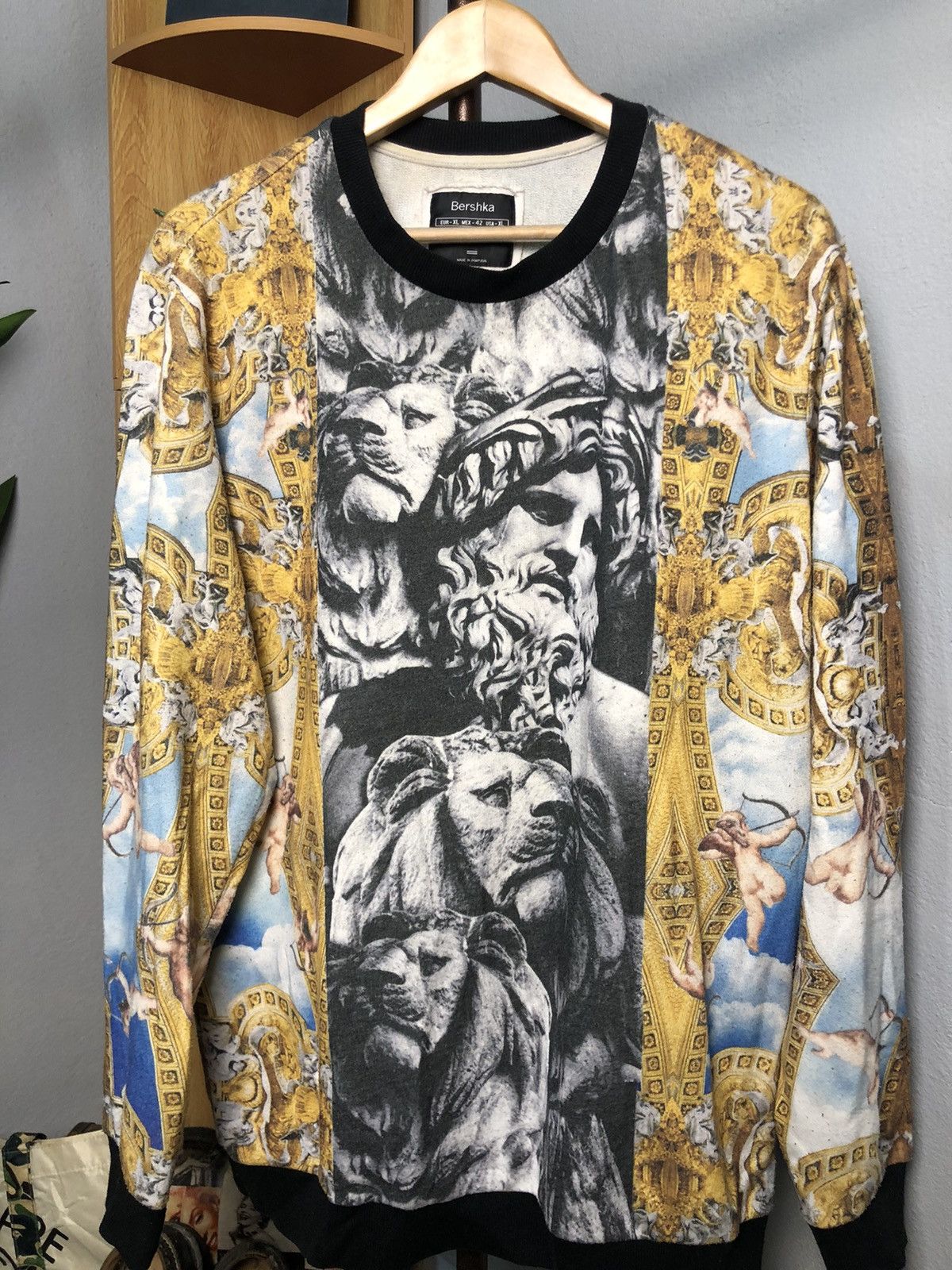 Bershka Bershka Mythical Greek God Size US XL / EU 56 / 4 - 1 Thumbnail