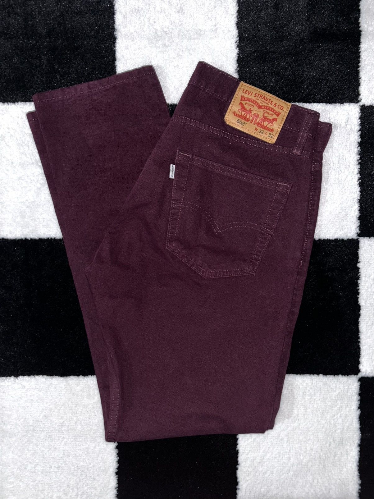 Levi's Levi’s Burgundy Jeans Size US 32 / EU 48 - 1 Thumbnail
