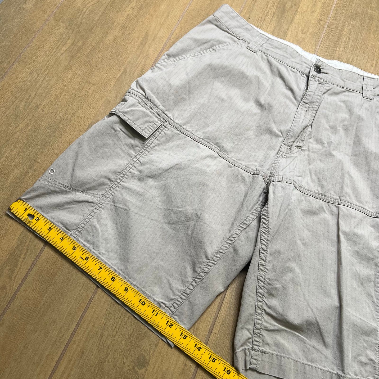 Ocean Pacific Vintage OP Ocean Pacific Shorts Men’s Sz 36 Tan Cargo Y2K Size US 36 / EU 52 - 9 Thumbnail