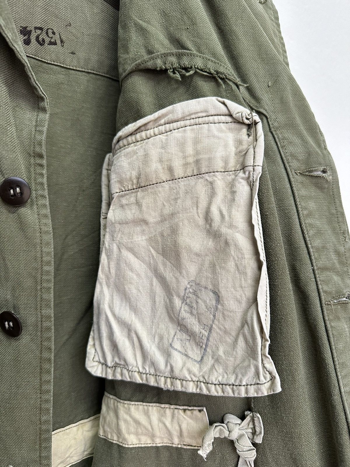 Vintage True Vintage Circa 50s France Armee OG Military Jacket Size US L / EU 52-54 / 3 - 19 Thumbnail