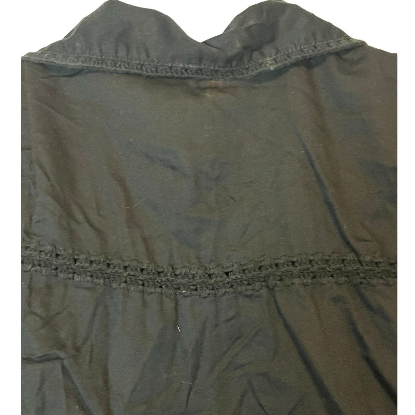 J. Jill J Jill Short Sleeve Button front Shirt crochet details M Size M / US 6-8 / IT 42-44 - 5 Thumbnail